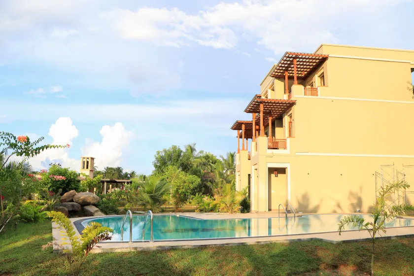 Paddyway Resort - Image 1