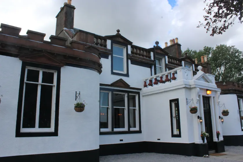 Ernespie House Hotel - Image 1