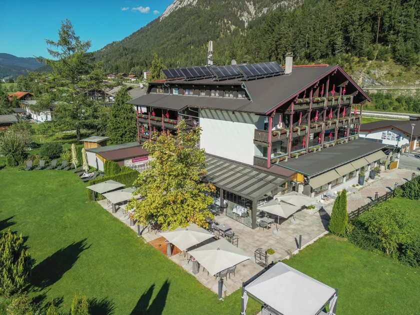 Kulinarikhotel Alpin - Image 1