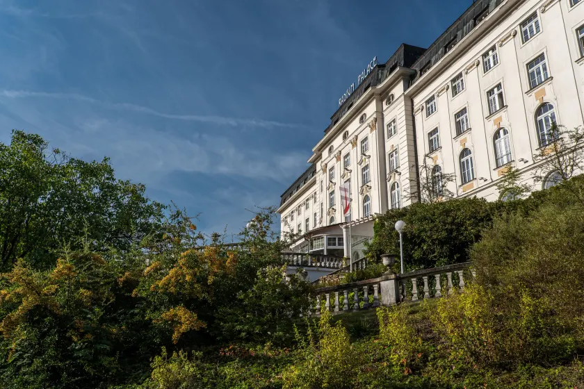 Hotel Radium Palace - Image 1