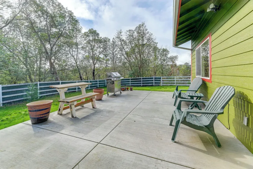Charming Grants Pass Cottage w/ Patio & Gas Grill! - Image 1