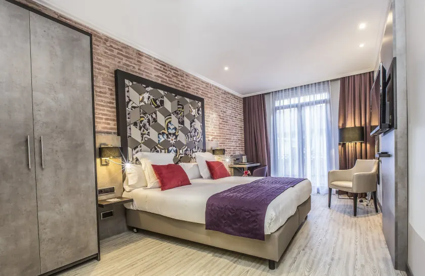 Leonardo Hotel Barcelona Las Ramblas - Image 1