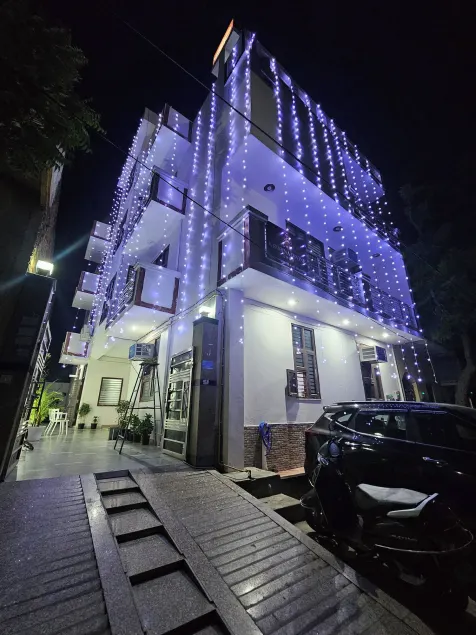 Shri Krishna Divine Dham - Image 1