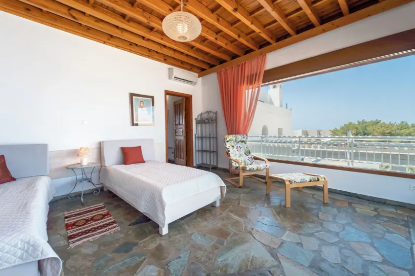 Arte Pefki Beachfront Suites - Image 1