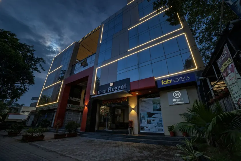 FabHotel Regent Inn - Nr SkyWalk Bridge - Image 1