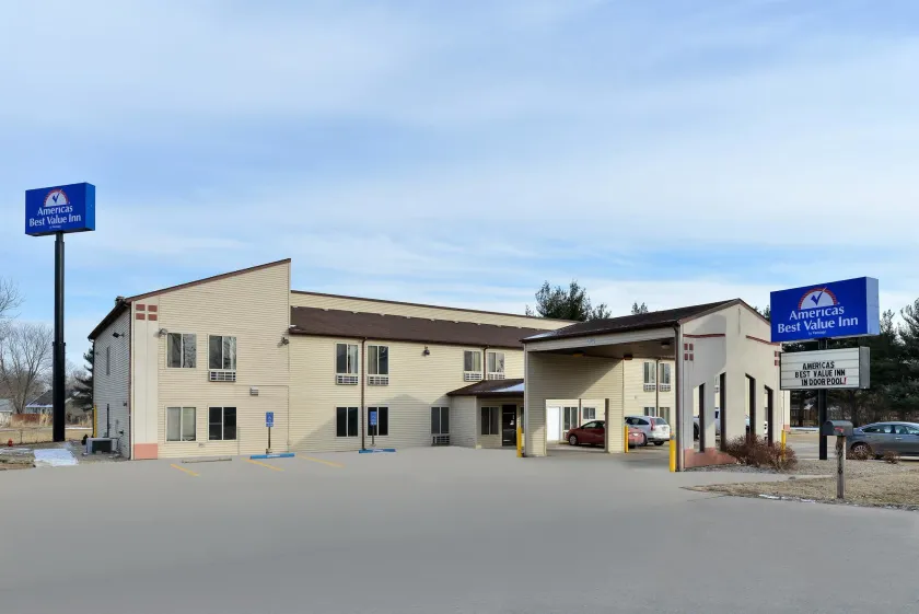 America's Best Value Inn Beardstown - Image 1