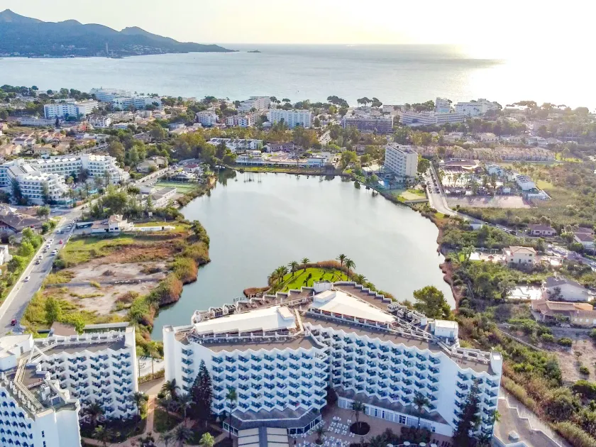 Eix Lagotel Holiday Resort - Image 1