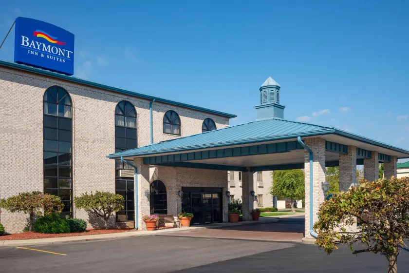 Baymont by Wyndham Plainfield/ Indianapolis Arpt Area - Image 1
