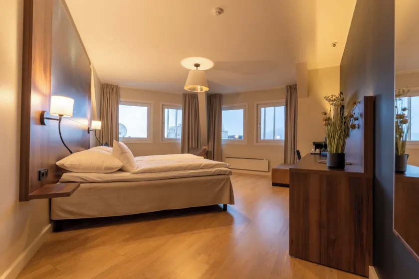 Quality Hotel Saga - Image 1
