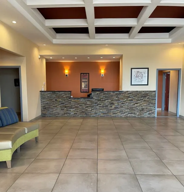 Sunbridge Inn & Suite Extended Stay - Lobby