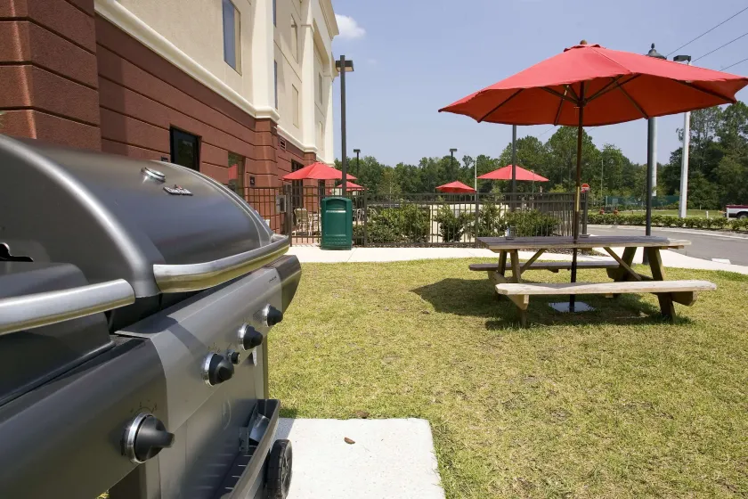 Hampton Inn Jacksonville I-10 West - Image 1