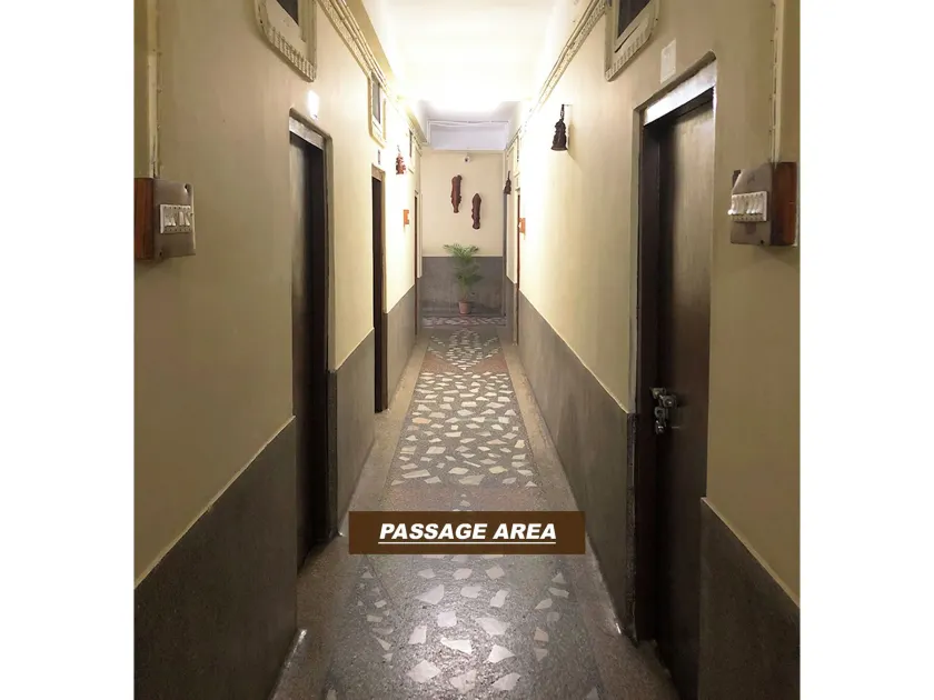 Hotel Saluja - Lobby