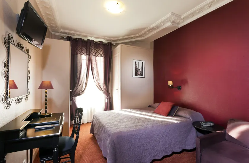 Hôtel Donjon Vincennes - Image 1