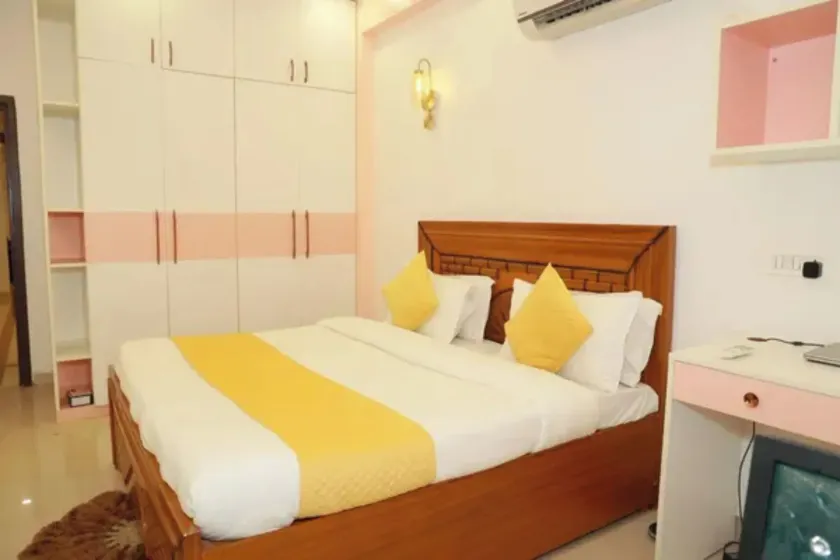 FabHotel Aravali Residency - Image 1