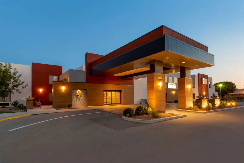 Best Western Pecos Inn - Image 1