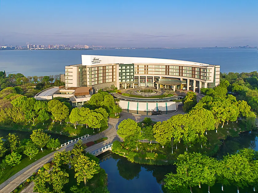 Fairmont Yangcheng Lake - Image 1