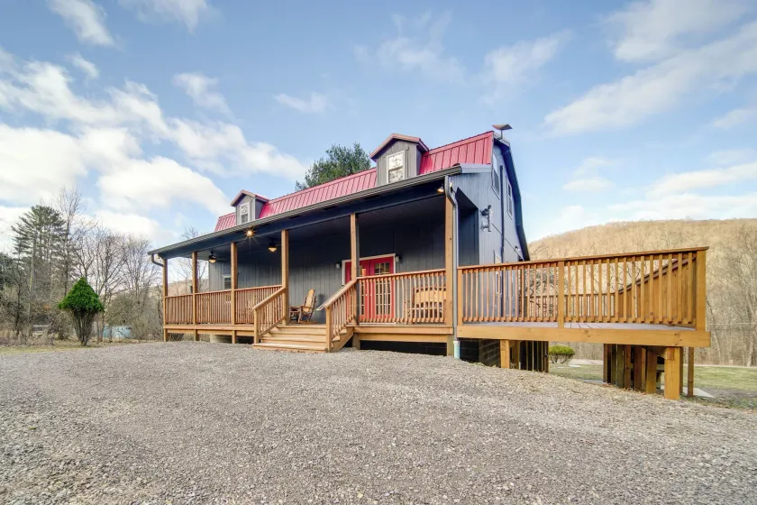 Home w/ River View & Game Room in Tidioute! - Image 1