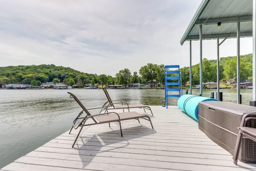 Fire Pit & Dock: Lake of the Ozarks Retreat! - Image 1