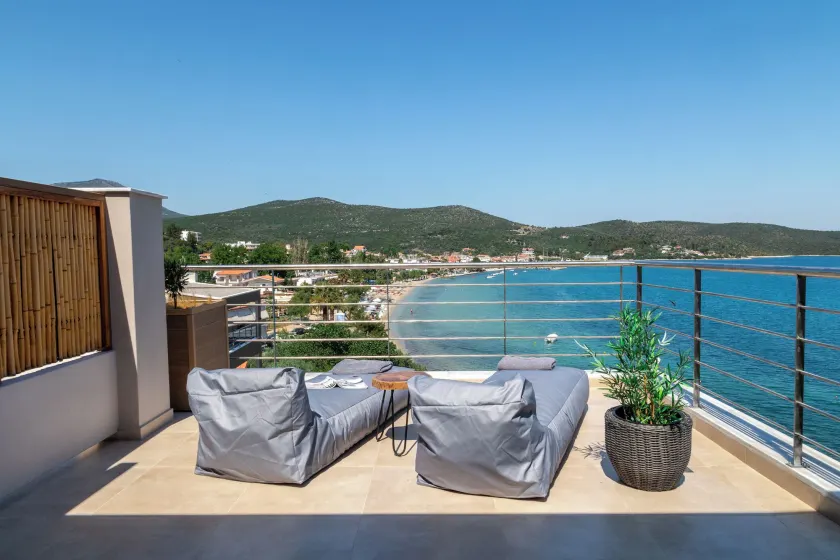 Del Mare Suites - Image 1