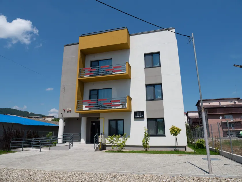 Clement Apartments - Image 1