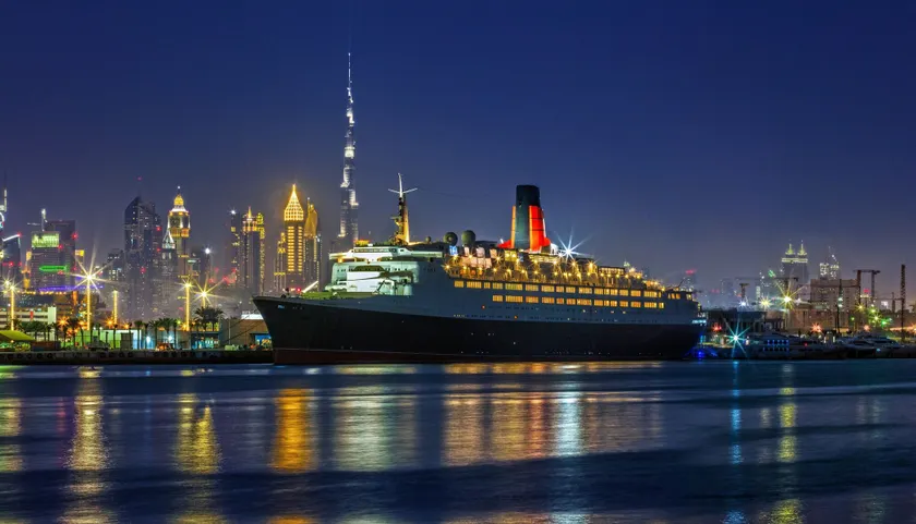 Queen Elizabeth 2 Hotel - Image 1