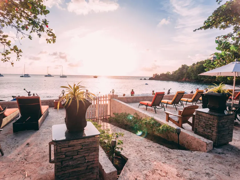 Sunset Shores Beach Hotel - Image 1