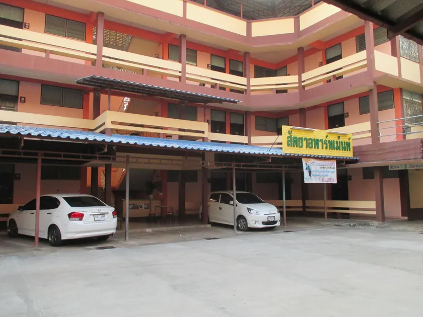 Sataya Apartment - Image 1