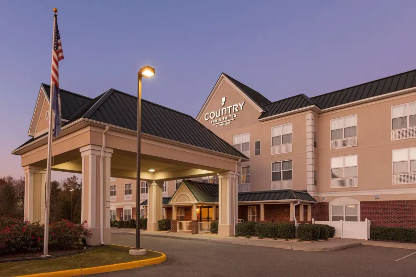 Country Inn & Suites by Radisson, Doswell Kings Dominion , VA - Image 1