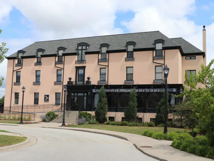 St. Brendan's Inn - Image 1