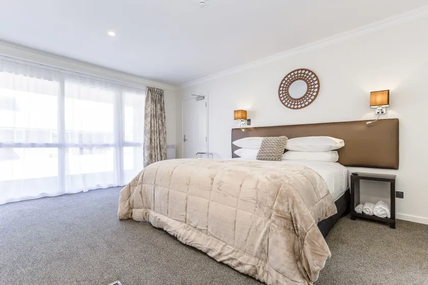 Superior Dunedin Apartments - Image 1