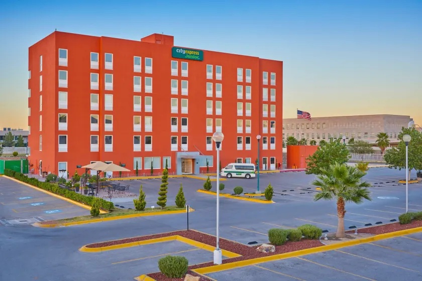 City Express Junior by Marriott Juarez Consulado - Image 1