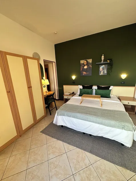 Hotel La Riviera - Image 1