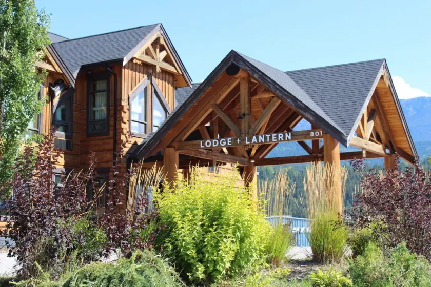 Lodge and Lantern - Image 1