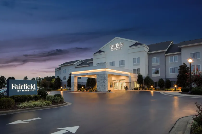 Fairfield Inn and Suites Wilson - Image 1