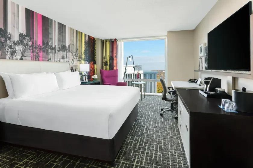Hyatt Centric Arlington - Image 1