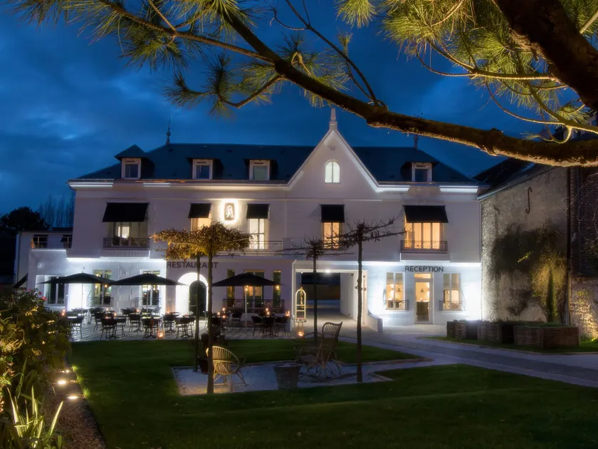 Hôtel-Restaurant Bel Ami - Image 1