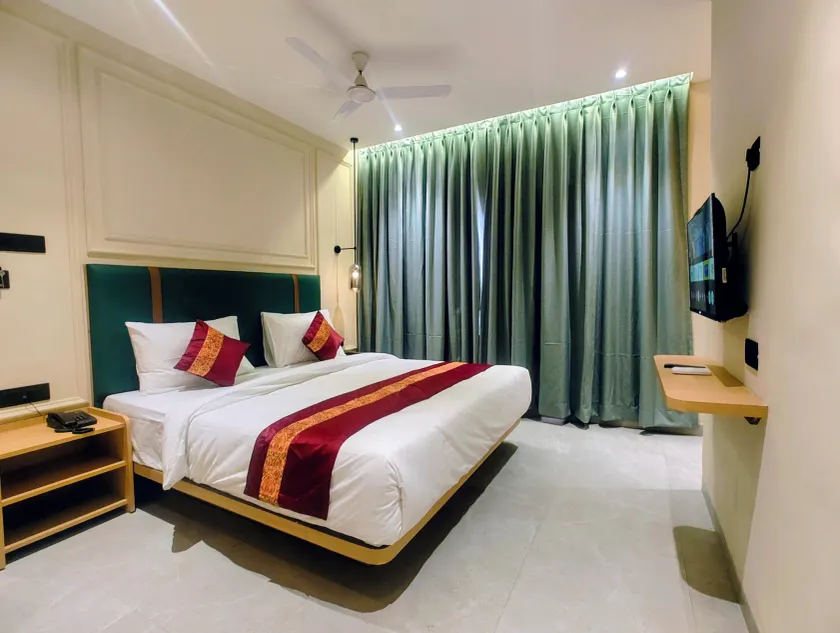 Kubo by Convivial Hotels - Image 1