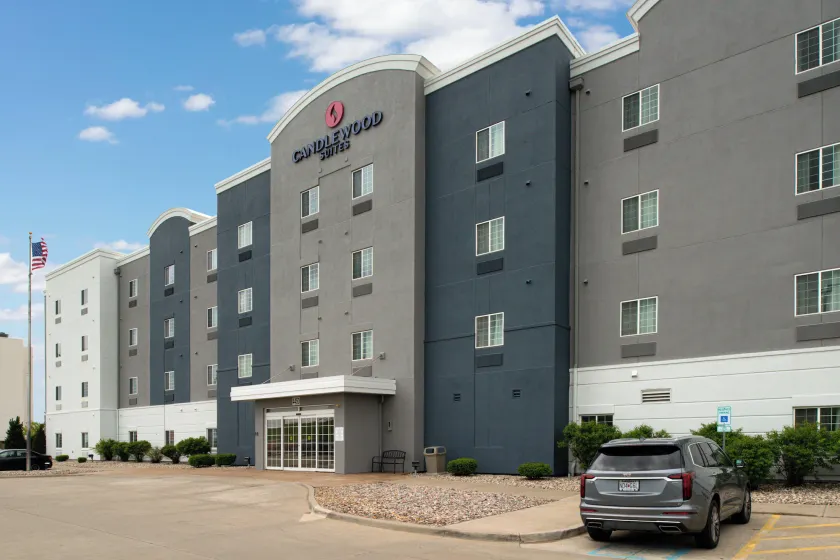Candlewood Suites Kansas City Northeast by IHG - Image 1