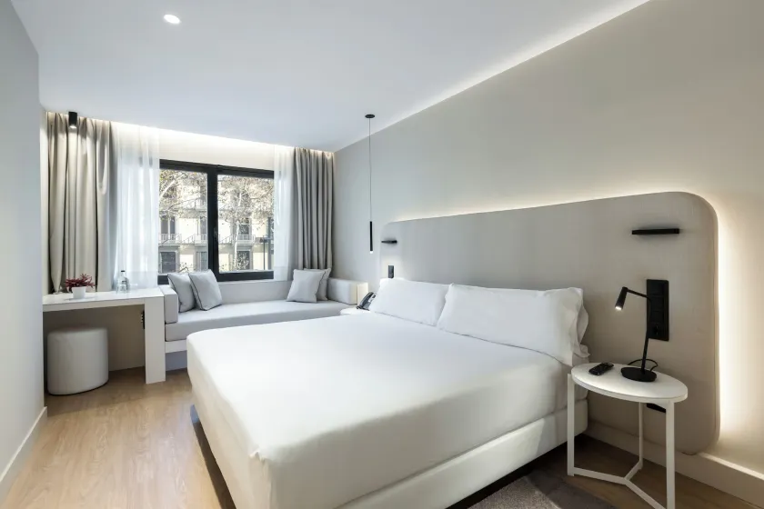 Royal Ramblas Hotel - Image 1