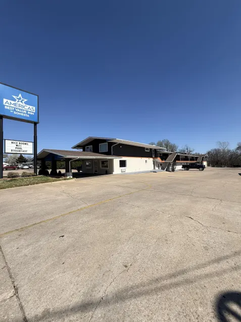Americas Best Value Inn Ponca City - Image 1