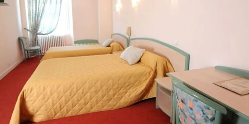 Hotel Les Tilleuls - Image 1