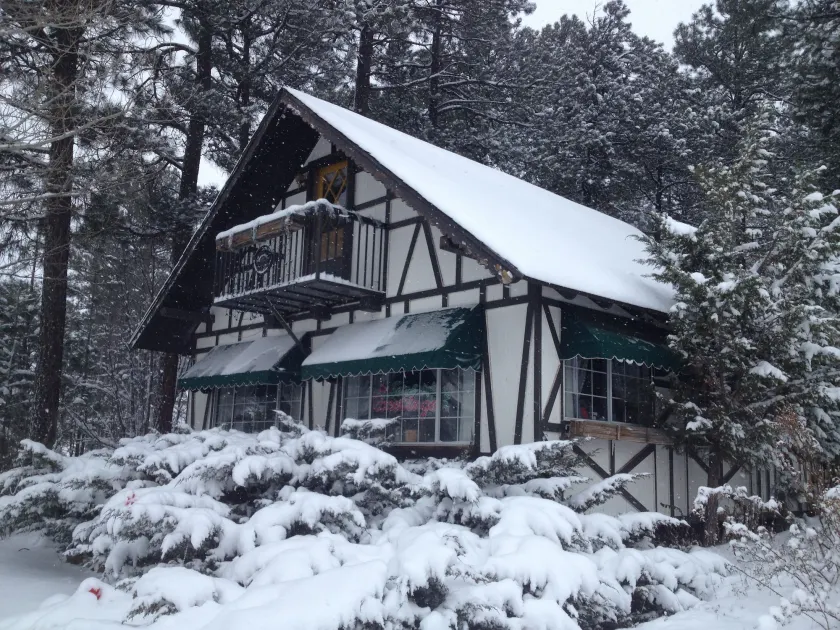 Mountain Haven Inn - Image 1
