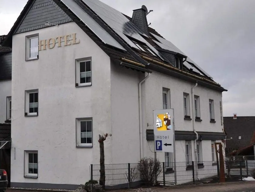 Hotel am Maibaum - Image 1