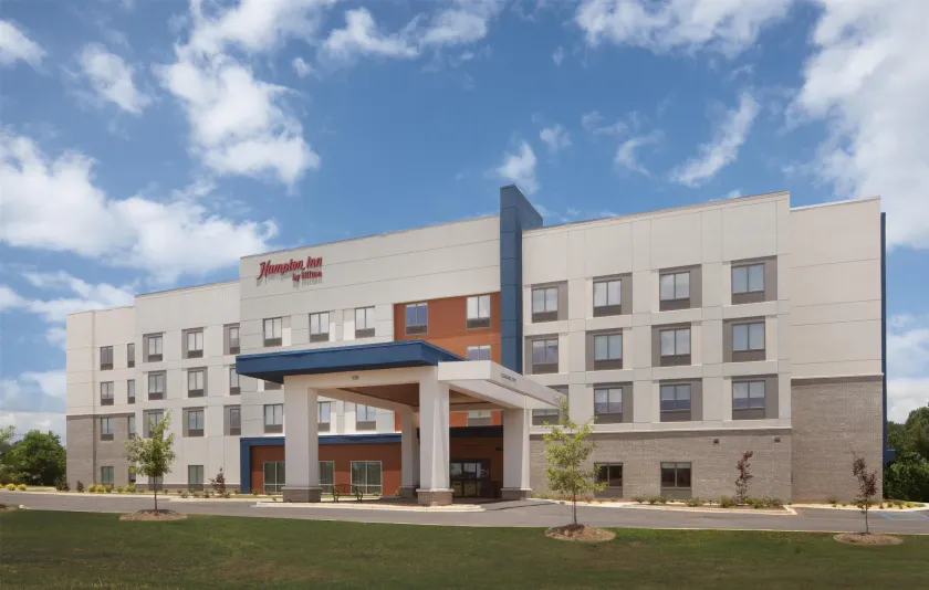 Hampton Inn Evergreen - Image 1