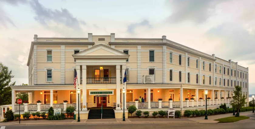 Hotel Perry - Image 1