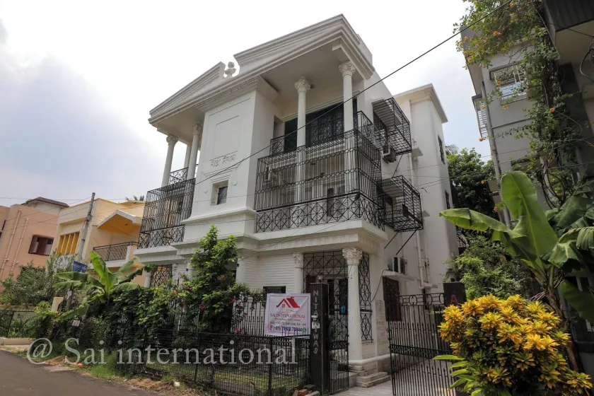 Sai International Guest House - Image 1