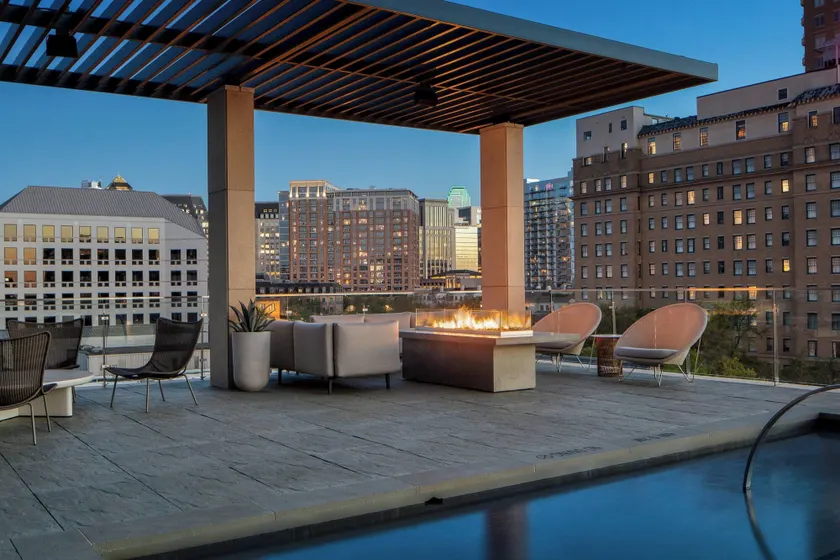 Marriott Dallas Uptown - Image 1