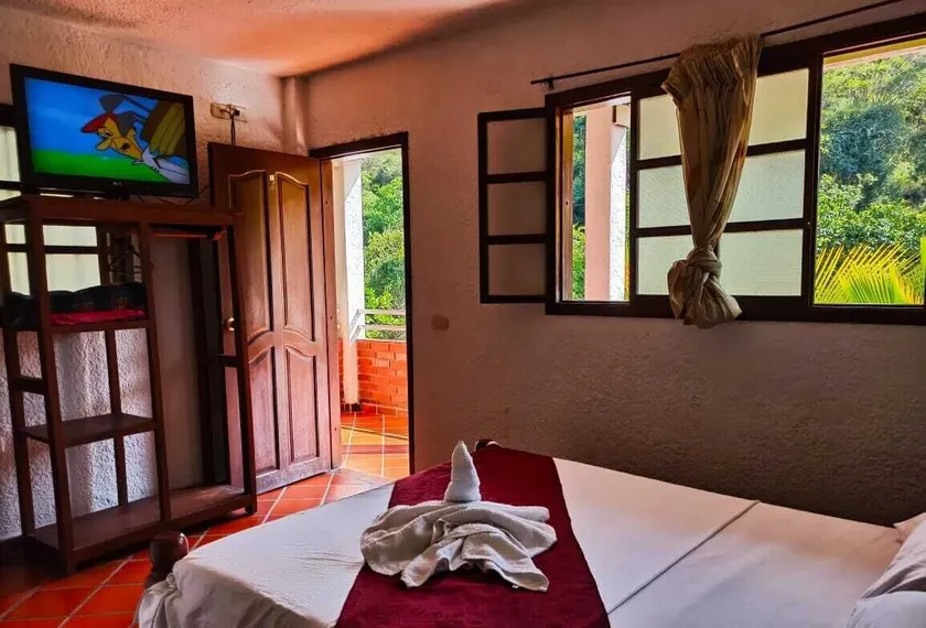 HOTEL EL PORTON DE SAN GIL - Room