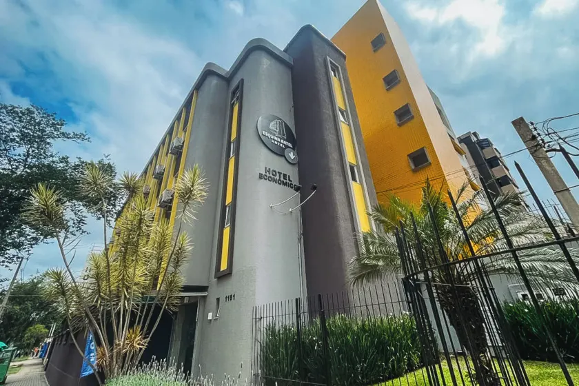 Esquina Batel - Hotel Econômico - Image 1