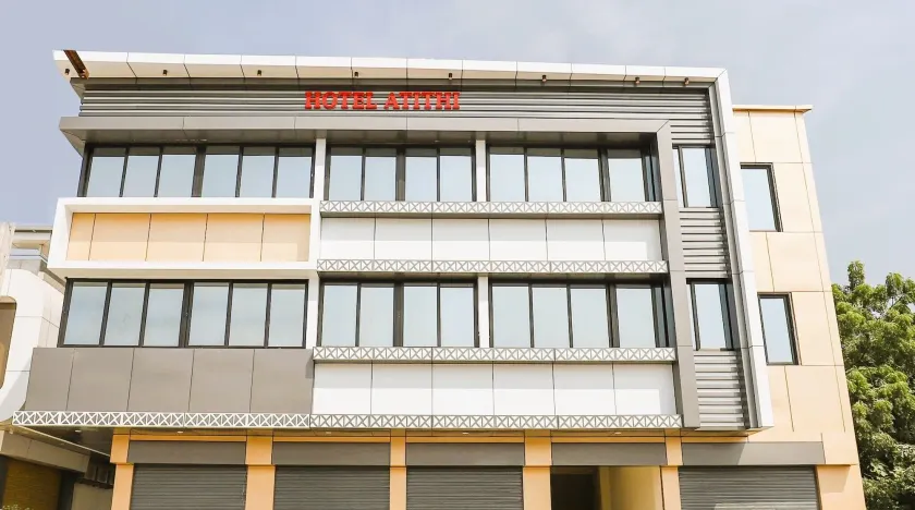 StayGuru Hotel Atithi - Image 1
